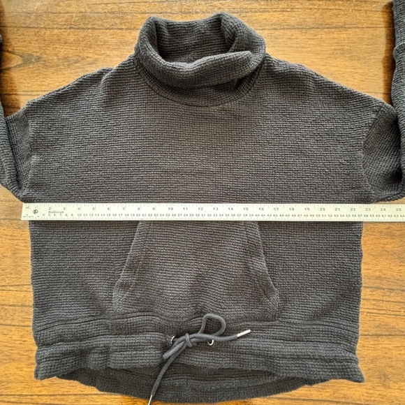 Sweaty Betty Restful Boucle funnel neck textured sweatshirt black size M - Picture 14 of 16